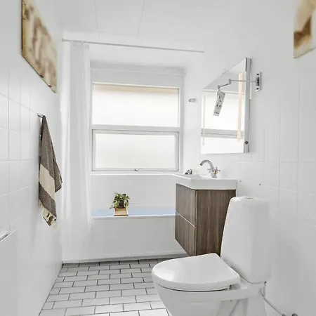 Feriehus 3 Bedroom Stunning In *