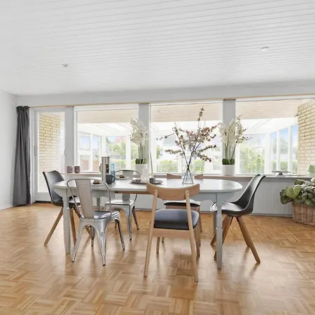 3 Bedroom Stunning In Feriehus *